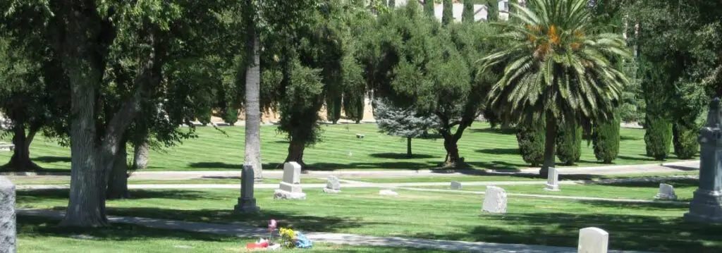 Collage of custom engraved bronze and granite headstones at Sunnyslope Cemetery – Beaumont, featuring personalized memorials with elegant inscriptions.