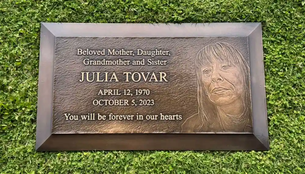 julia-tovar-bronze-headstone